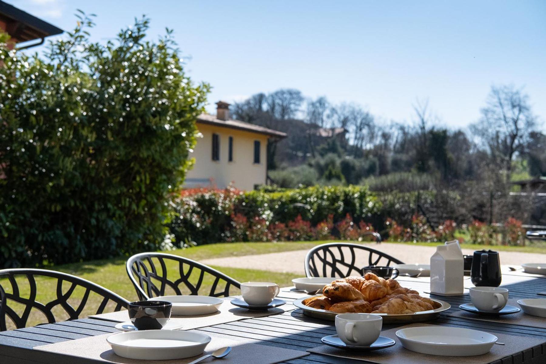 Luxury Villas Gardenia With Private Pool Padenghe sul Garda Exterior foto